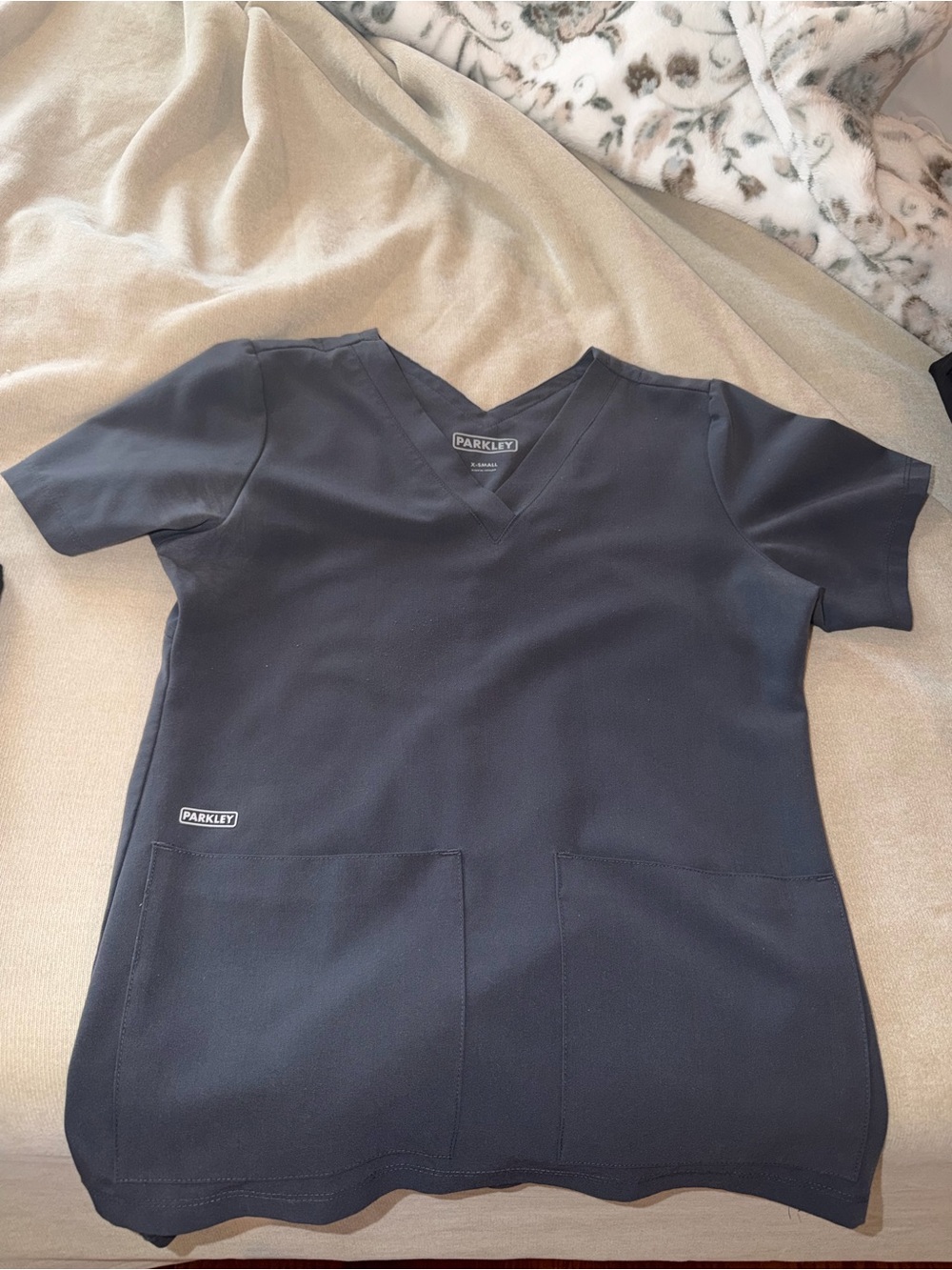 Women's V-Neck Scrub Top in Navy